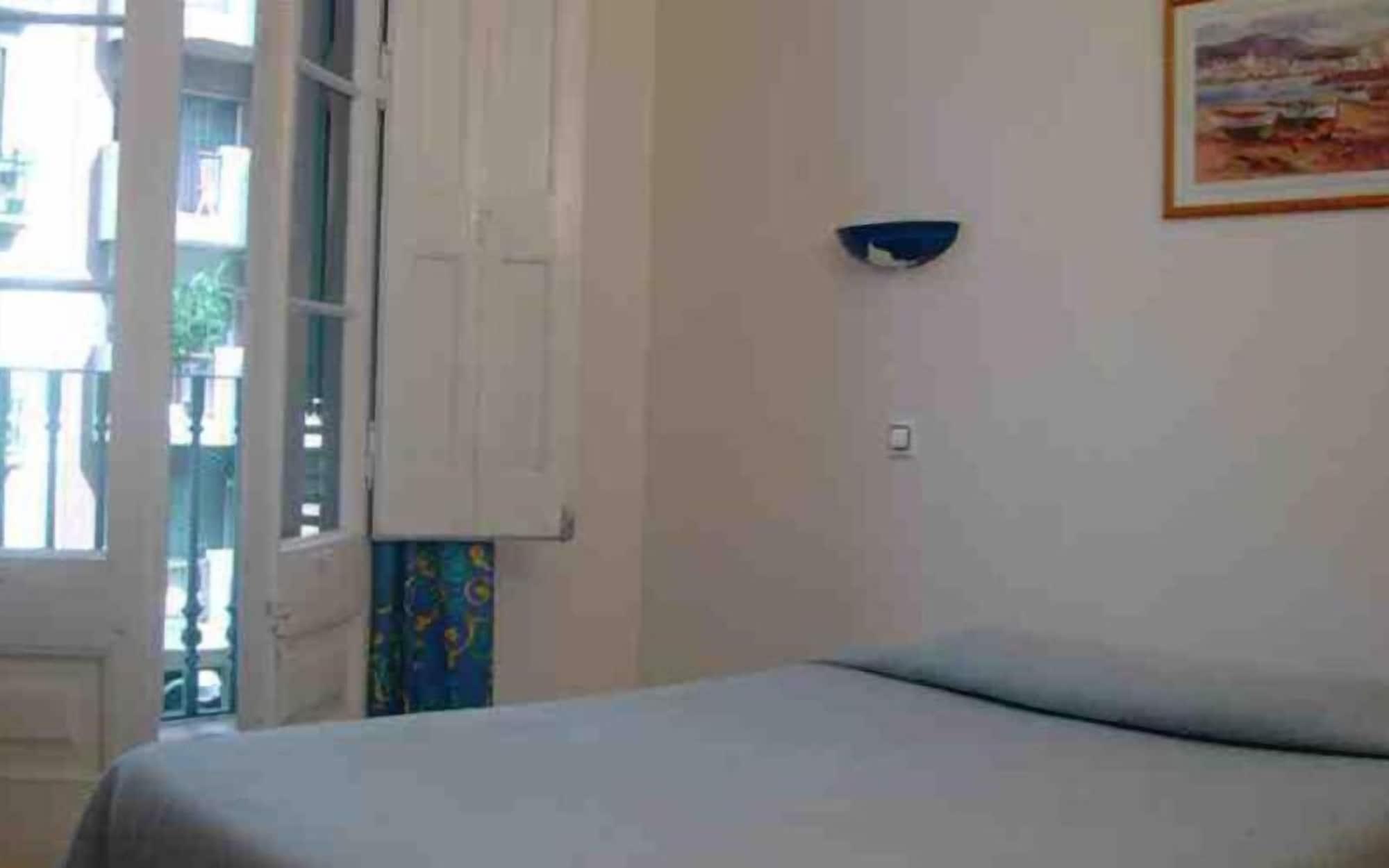 ברצלונה Hostal Eden מראה חיצוני תמונה