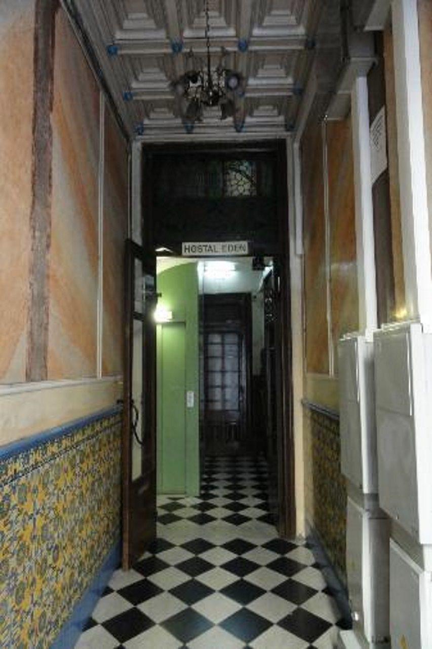 ברצלונה Hostal Eden מראה חיצוני תמונה